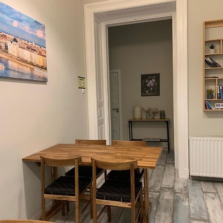 Rooms For Rent In Centre Budapest Exterior photo