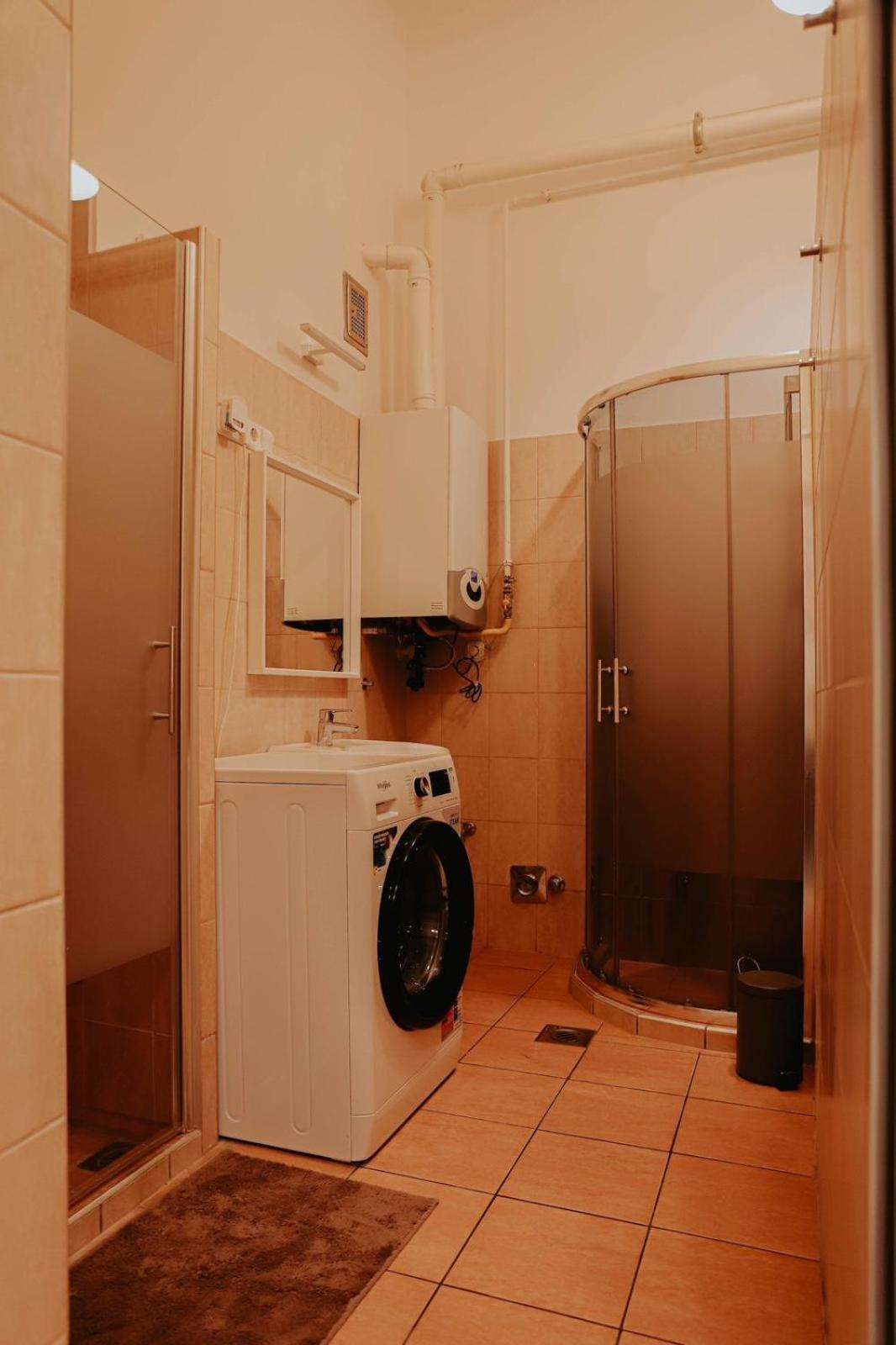 Rooms For Rent In Centre Budapest Exterior photo