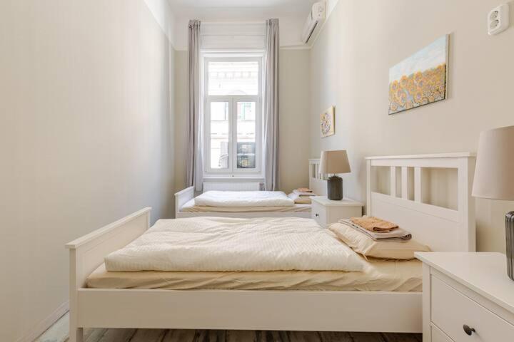 Rooms For Rent In Centre Budapest Exterior photo